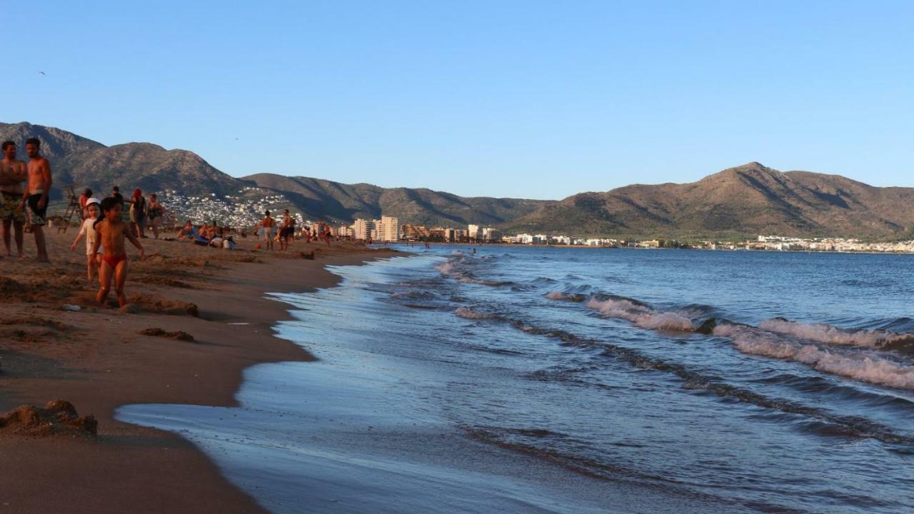 Unsejouraempuriabrava-Terrasse-Vue Mer -Clime- Wifi Parking Exterior foto